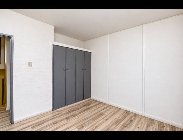 3 BEDROOM APARTMENT FOR SALE IN ESSENWOOD